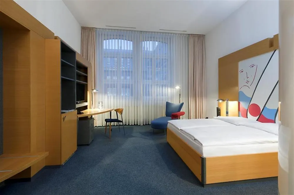 Hotel Berlin Ostbahnhof