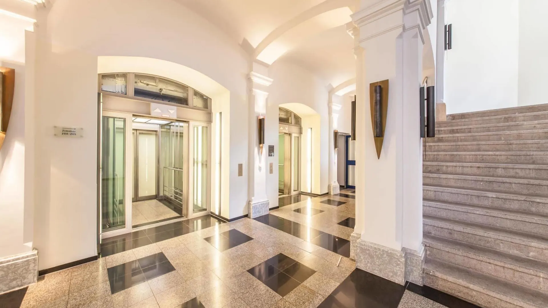Hotel Berlin Ostbahnhof 4*,  Németország