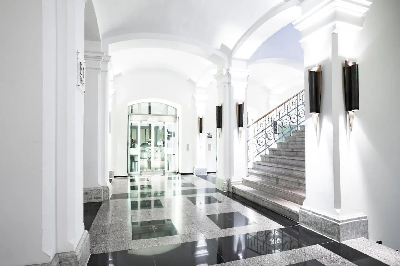 Hotel Berlin Ostbahnhof 4*,