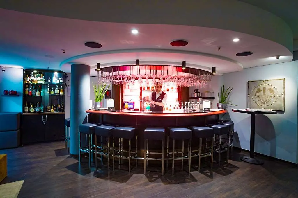 Hotel Berlin Ostbahnhof 4*,